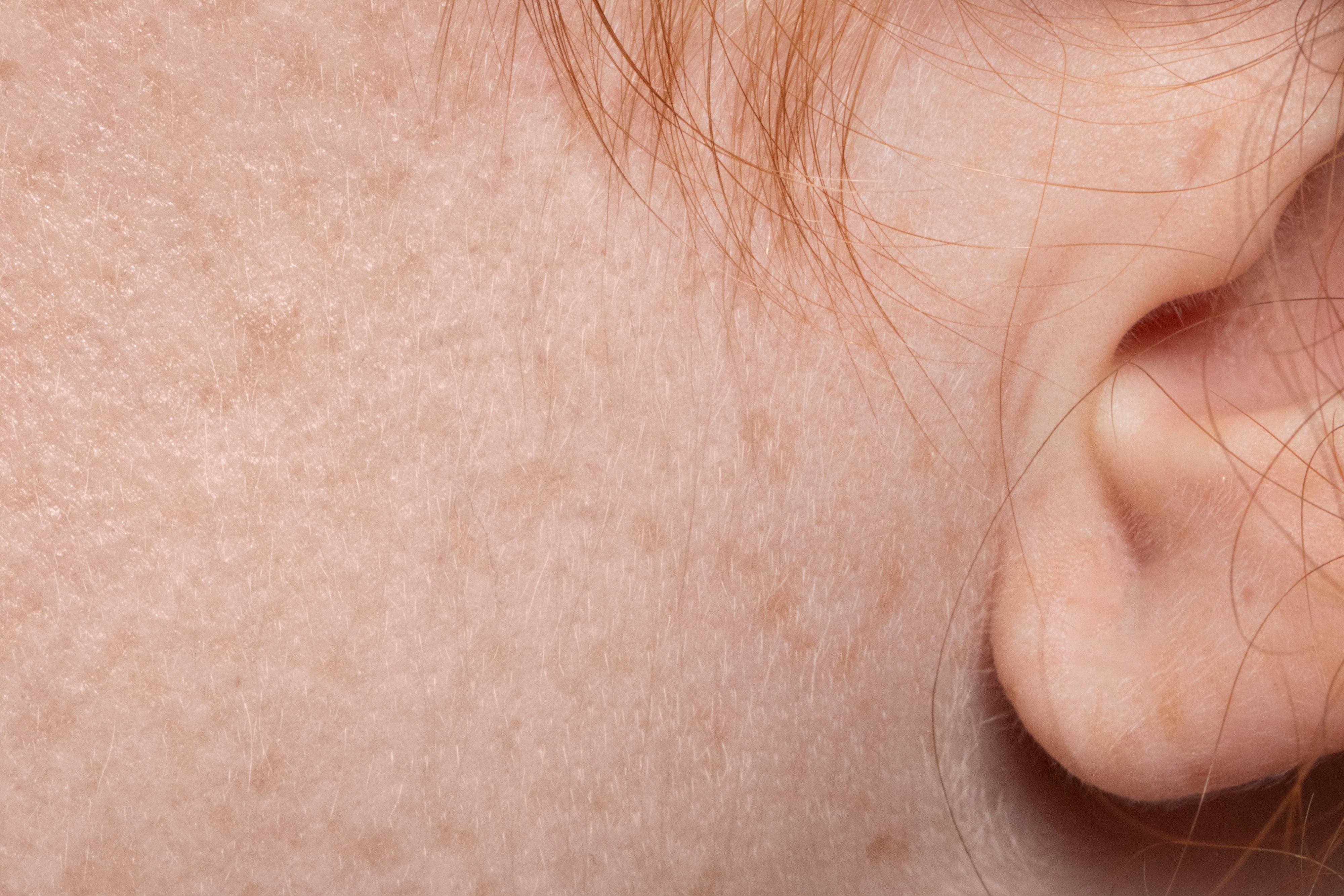 Should Women Shave Their Face? Benefits, Myths, and Must-Knows