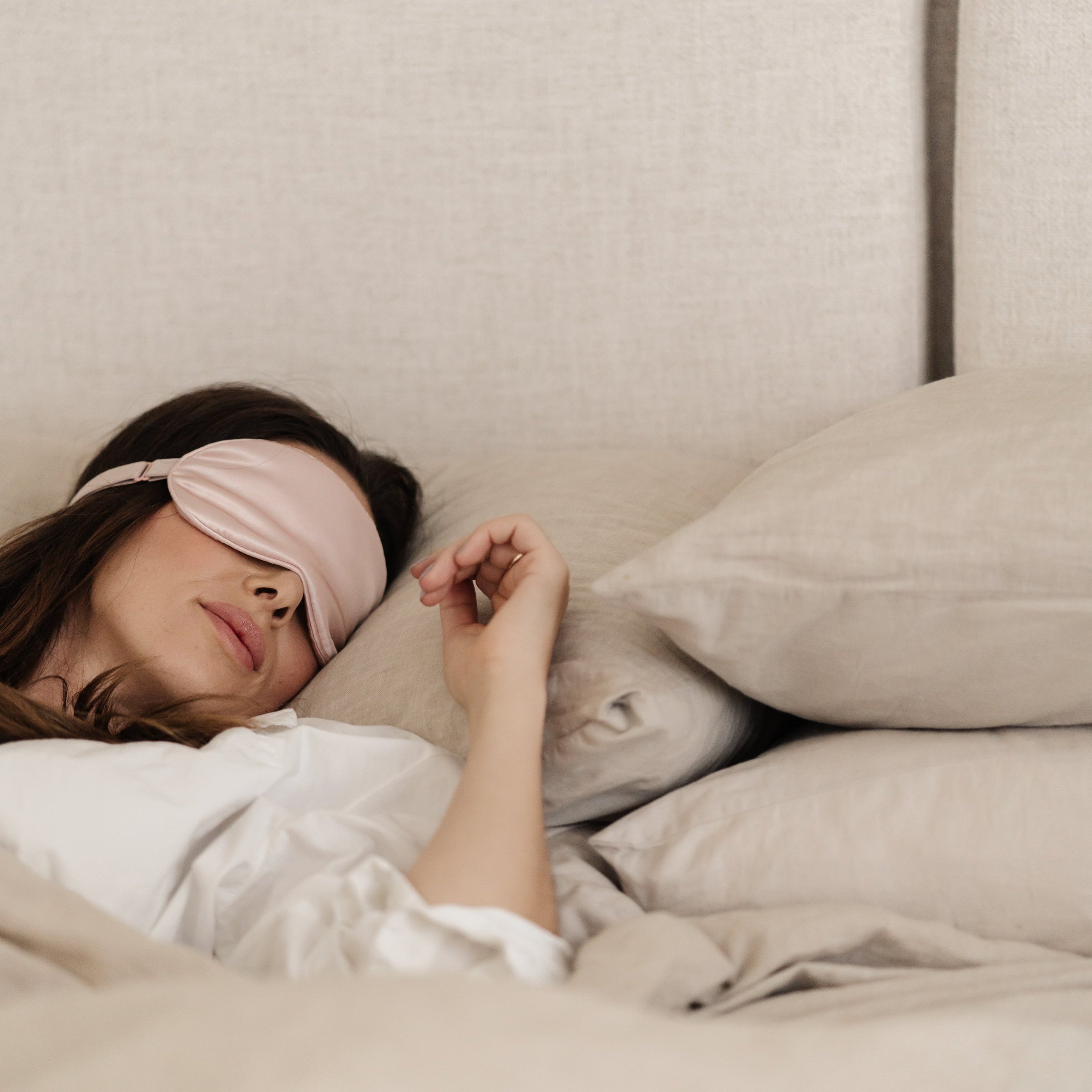 Why Your Skin Loves Beauty Sleep: How to Maximize Nighttime Repair