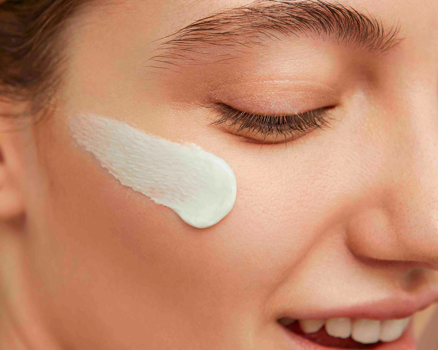 5 Everyday Habits That May Be Drying Out Your Skin